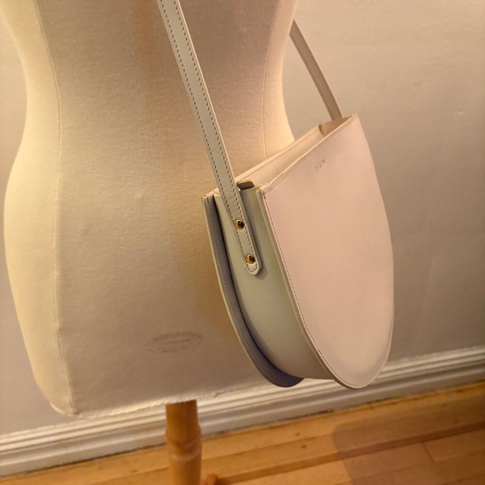 The Stowe cream leather curved shoulder crossbody bag - Picture 3 of 10